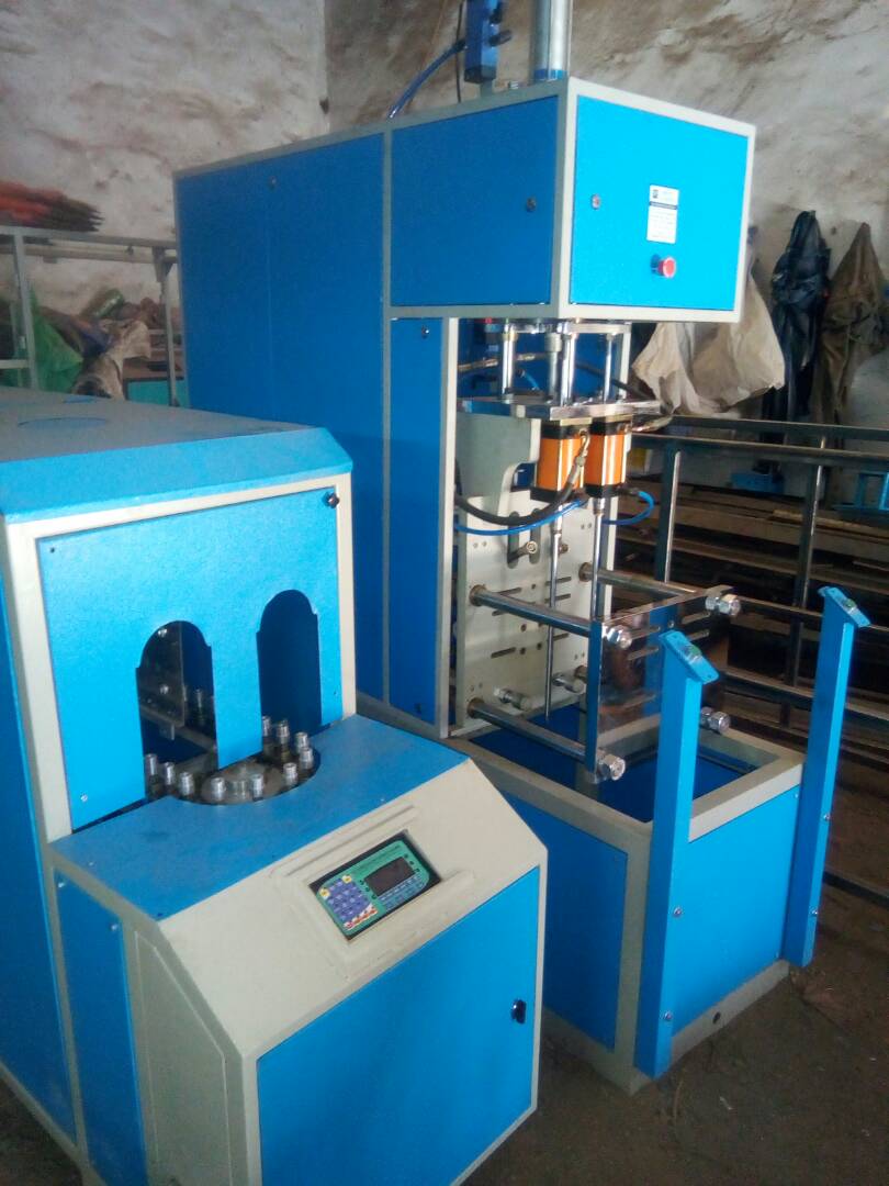 > </div>
<div class=